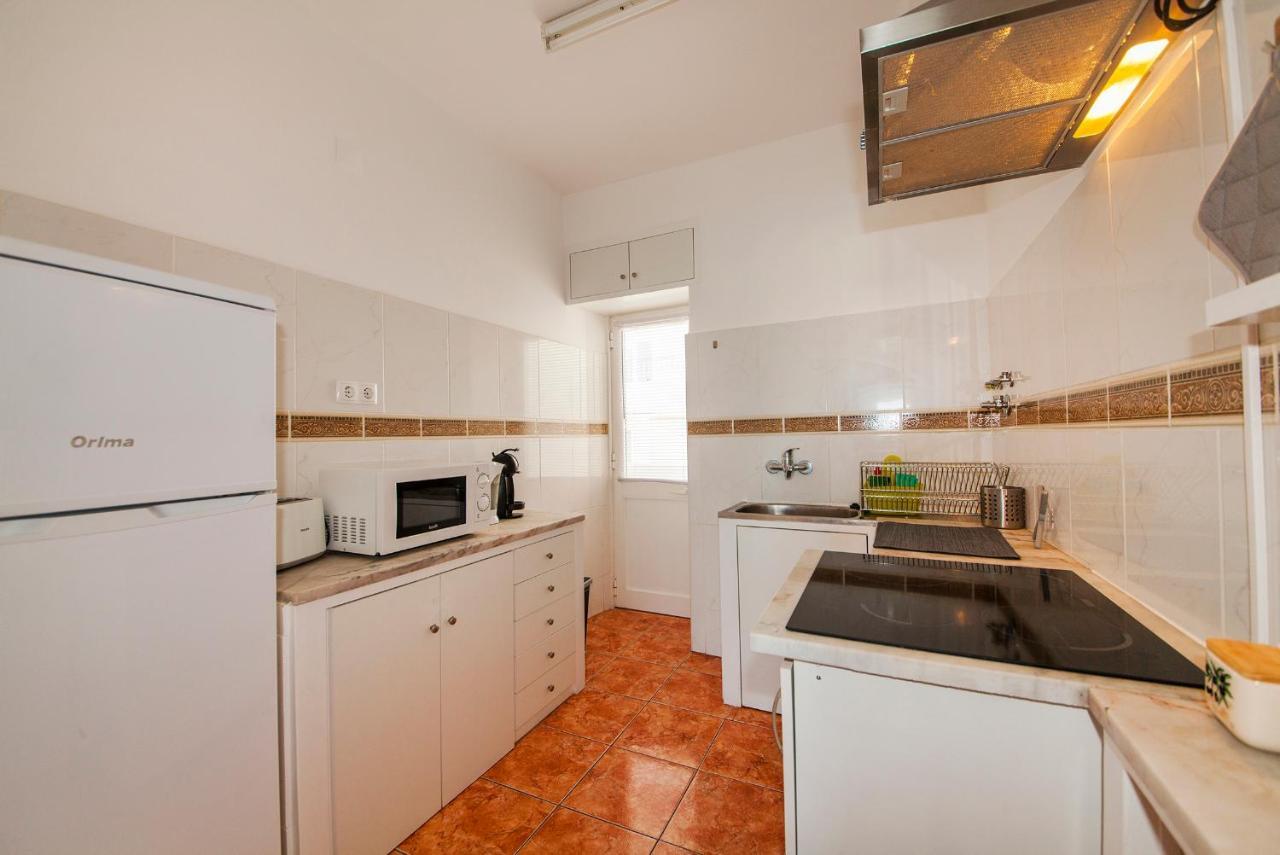 60sqm 2 bedroom, 1 private bathroom Apartament in Lagos Centru Oraş Exterior foto