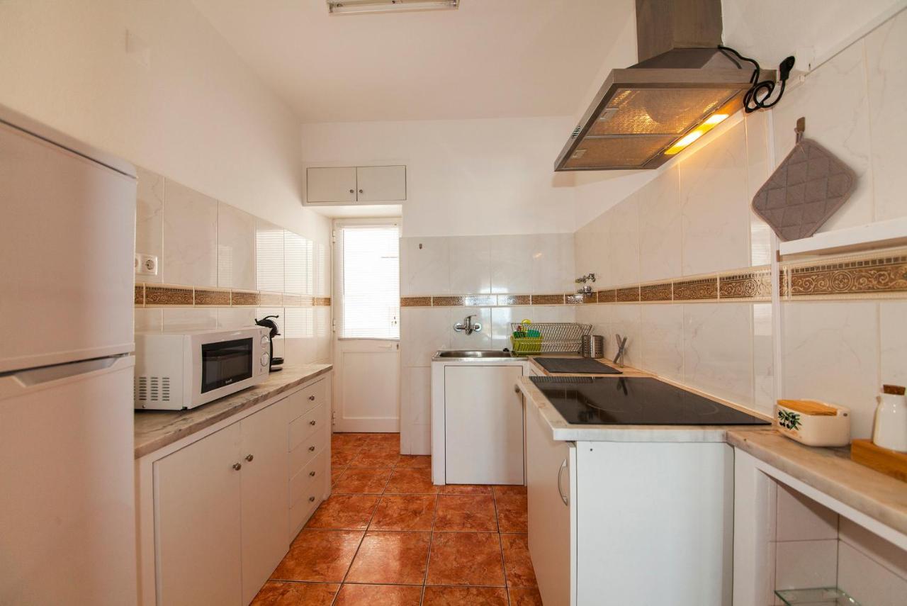 60sqm 2 bedroom, 1 private bathroom Apartament in Lagos Centru Oraş Exterior foto